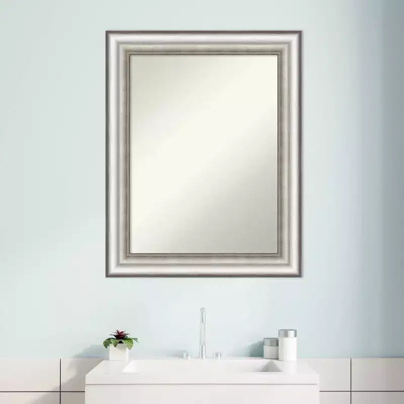 Miroir mural de salle de bain 23"x29" sans biseau - Rectangulaire moderne