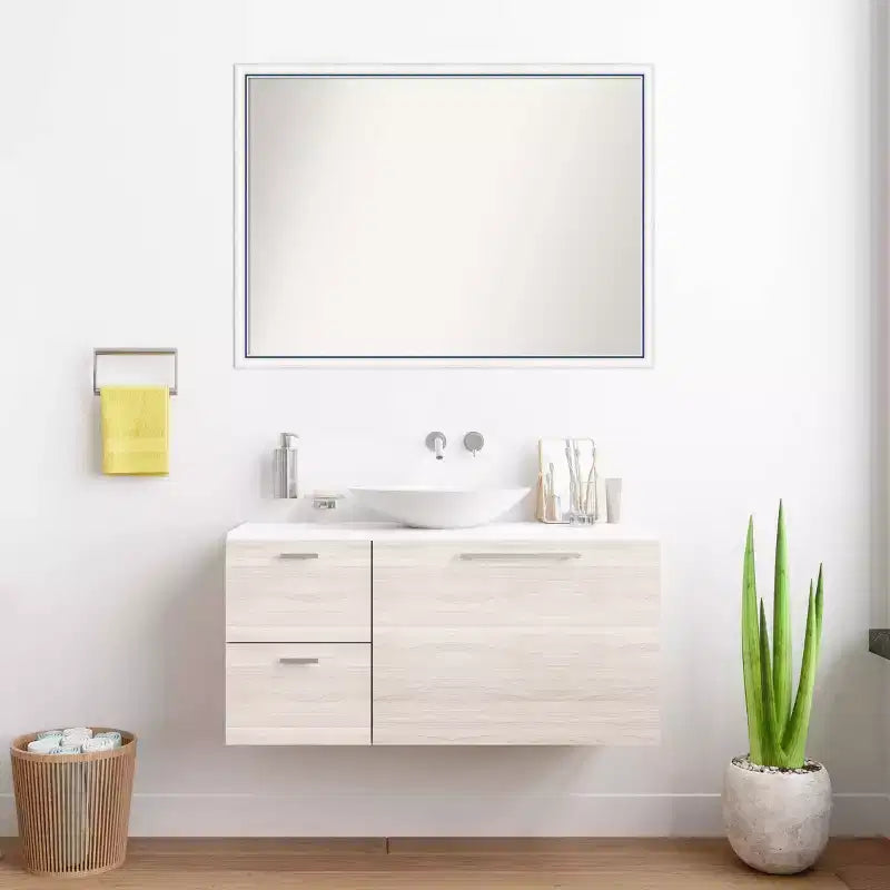 Miroir mural de salle de bain 40"x29" Morgan en bois blanc/bleu non biseauté – Matériel de montage inclus