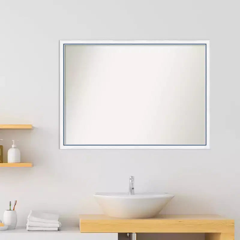 Miroir mural de salle de bain 40"x29" Morgan en bois blanc/bleu non biseauté – Matériel de montage inclus