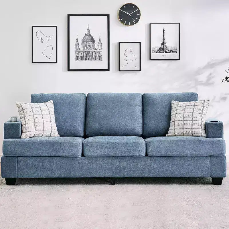 Canapé moderne 3 places bleu 89, assise profonde avec porte-gobelets et poches de rangement latérales, pour salon et appartement