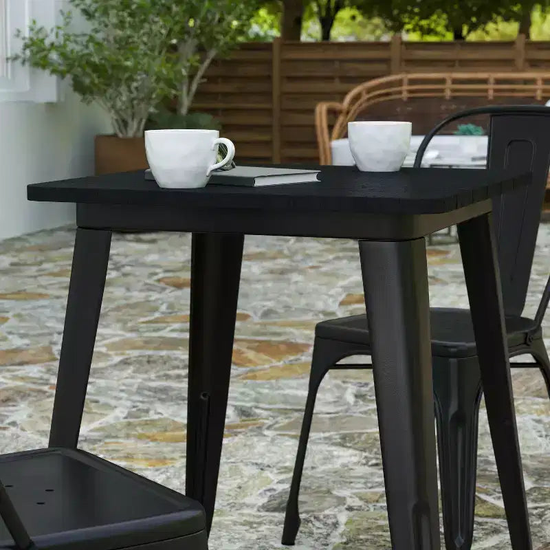 Table à manger intérieure/extérieure, plateau carré en polyrésine toutes saisons de 23,75 po avec base en acier