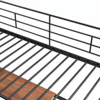 Lit mezzanine en métal pour jumeaux avec bureau intégré, grille métallique, échelle de rangement et armoire